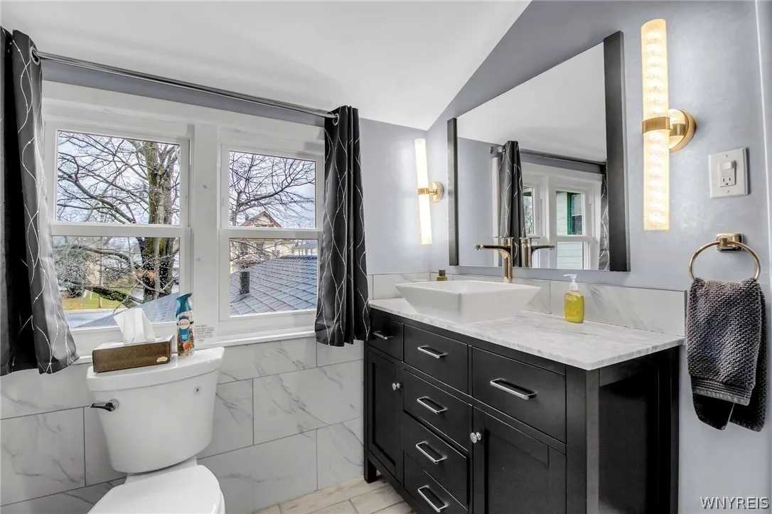 189 Niagara Falls Boulevard, Amherst, New York 142, Amherst, New York 14226, 5 Bedrooms Bedrooms, 9 Rooms Rooms,2 BathroomsBathrooms,Residential,For Sale,189 Niagara Falls Boulevard, Amherst, New York 142,0,B1670468