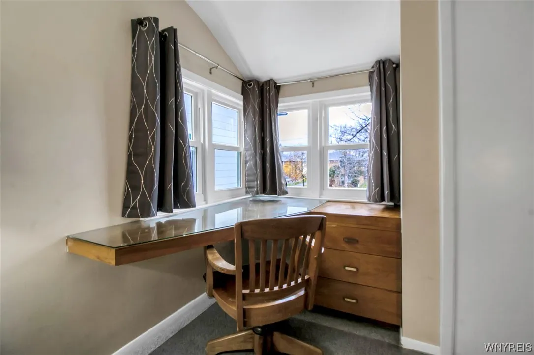 189 Niagara Falls Boulevard, Amherst, New York 142, Amherst, New York 14226, 5 Bedrooms Bedrooms, 9 Rooms Rooms,2 BathroomsBathrooms,Residential,For Sale,189 Niagara Falls Boulevard, Amherst, New York 142,0,B1670468