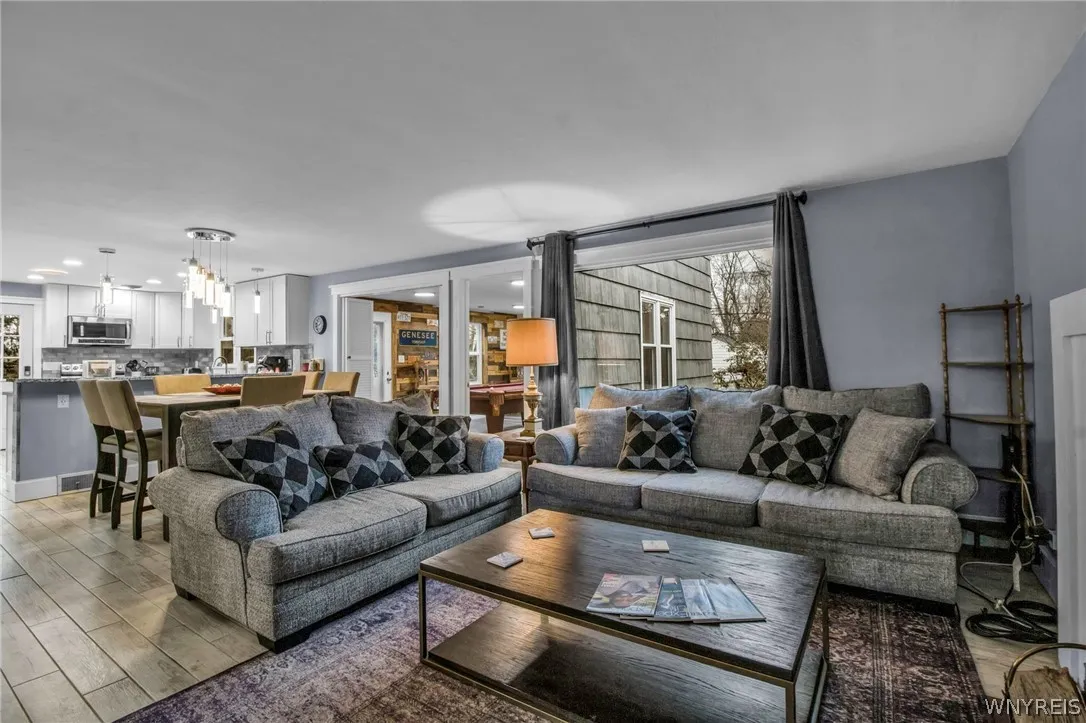 189 Niagara Falls Boulevard, Amherst, New York 142, Amherst, New York 14226, 5 Bedrooms Bedrooms, 9 Rooms Rooms,2 BathroomsBathrooms,Residential,For Sale,189 Niagara Falls Boulevard, Amherst, New York 142,0,B1670468