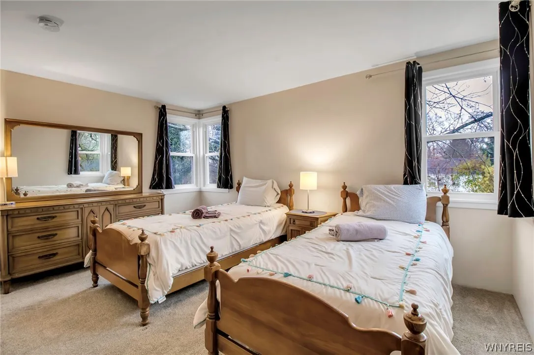 189 Niagara Falls Boulevard, Amherst, New York 142, Amherst, New York 14226, 5 Bedrooms Bedrooms, 9 Rooms Rooms,2 BathroomsBathrooms,Residential,For Sale,189 Niagara Falls Boulevard, Amherst, New York 142,0,B1670468