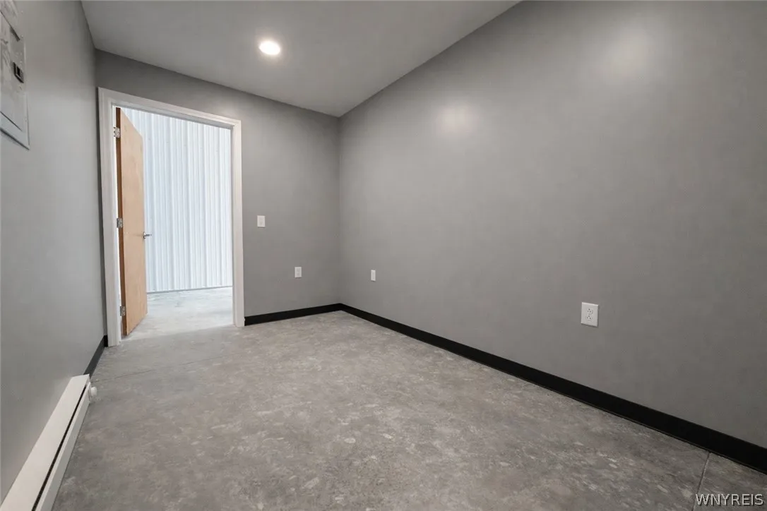 1829 Suite C Whitehaven Road, Grand Island, New Yo, Grand Island, New York 14072, ,Commercial Lease,For Rent,1829 Suite C Whitehaven Road, Grand Island, New Yo,0,B1670118