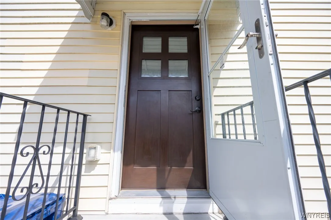 201 Royal Rear Door