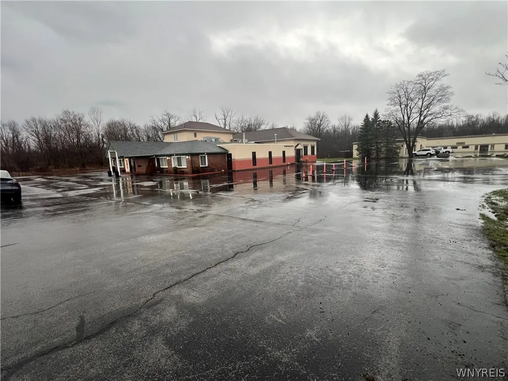 9415 Main Street, Clarence, New York 14031, Clarence, New York 14031, ,Commercial Lease,For Rent,9415 Main Street, Clarence, New York 14031,0,B1670664