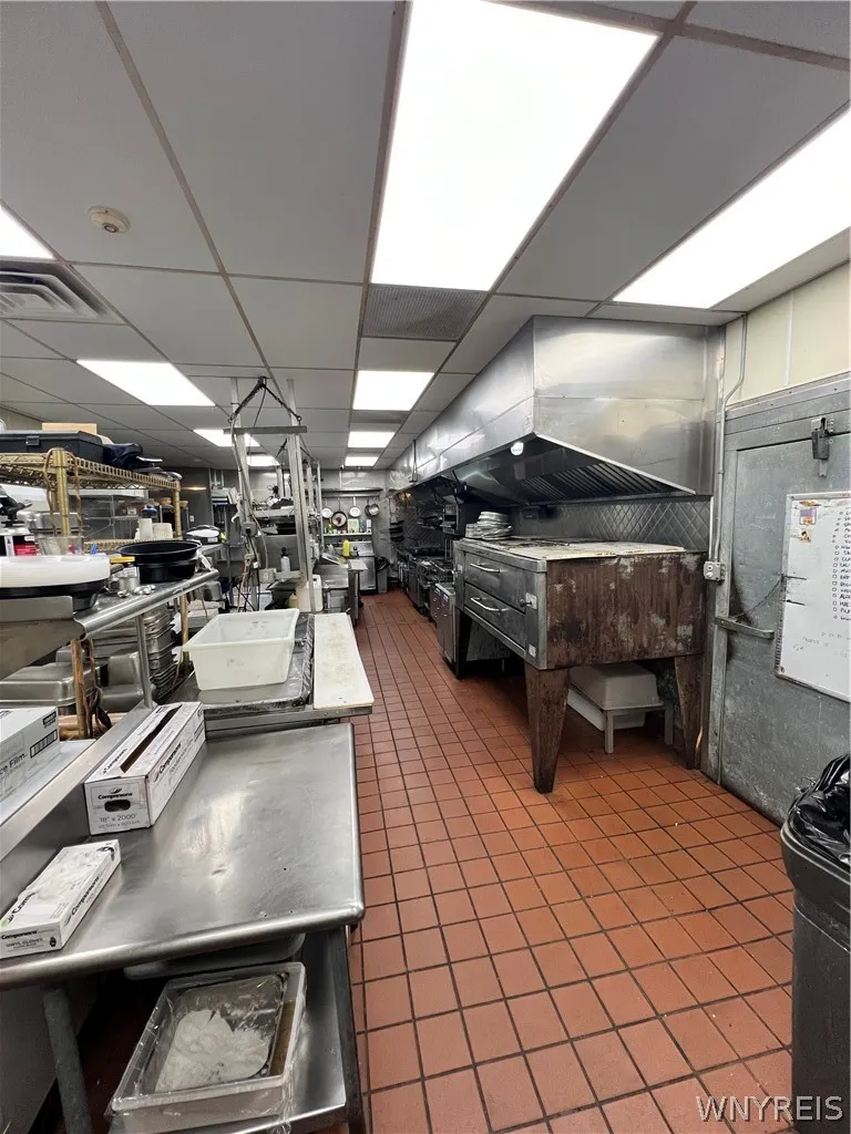 9415 Main Street, Clarence, New York 14031, Clarence, New York 14031, ,Commercial Lease,For Rent,9415 Main Street, Clarence, New York 14031,0,B1670664