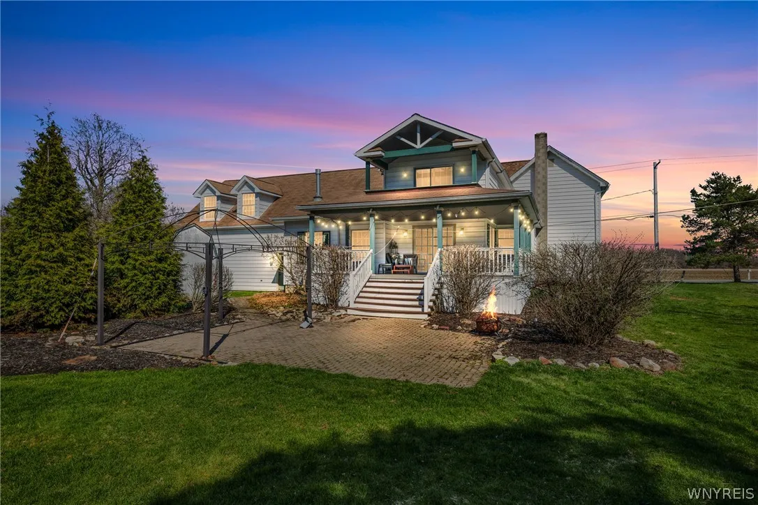 5910 Salt Road, Clarence, New York 14031, Clarence, New York 14031, 4 Bedrooms Bedrooms, 9 Rooms Rooms,2 BathroomsBathrooms,Residential,For Sale,5910 Salt Road, Clarence, New York 14031,0,B1670611