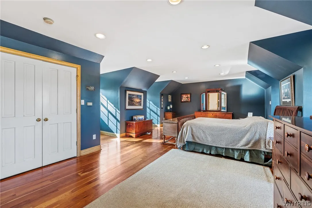 5910 Salt Road, Clarence, New York 14031, Clarence, New York 14031, 4 Bedrooms Bedrooms, 9 Rooms Rooms,2 BathroomsBathrooms,Residential,For Sale,5910 Salt Road, Clarence, New York 14031,0,B1670611