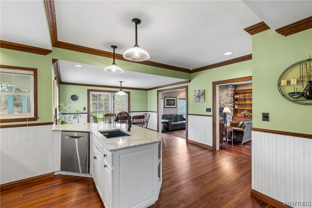 5910 Salt Road, Clarence, New York 14031, Clarence, New York 14031, 4 Bedrooms Bedrooms, 9 Rooms Rooms,2 BathroomsBathrooms,Residential,For Sale,5910 Salt Road, Clarence, New York 14031,0,B1670611