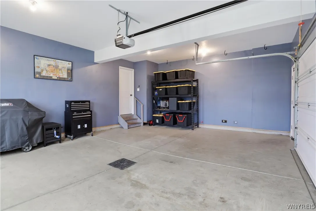 2386 Burbank Drive, Hamburg, New York 14085, Hamburg, New York 14085, 4 Bedrooms Bedrooms, 9 Rooms Rooms,2 BathroomsBathrooms,Residential,For Sale,2386 Burbank Drive, Hamburg, New York 14085,0,B1671356