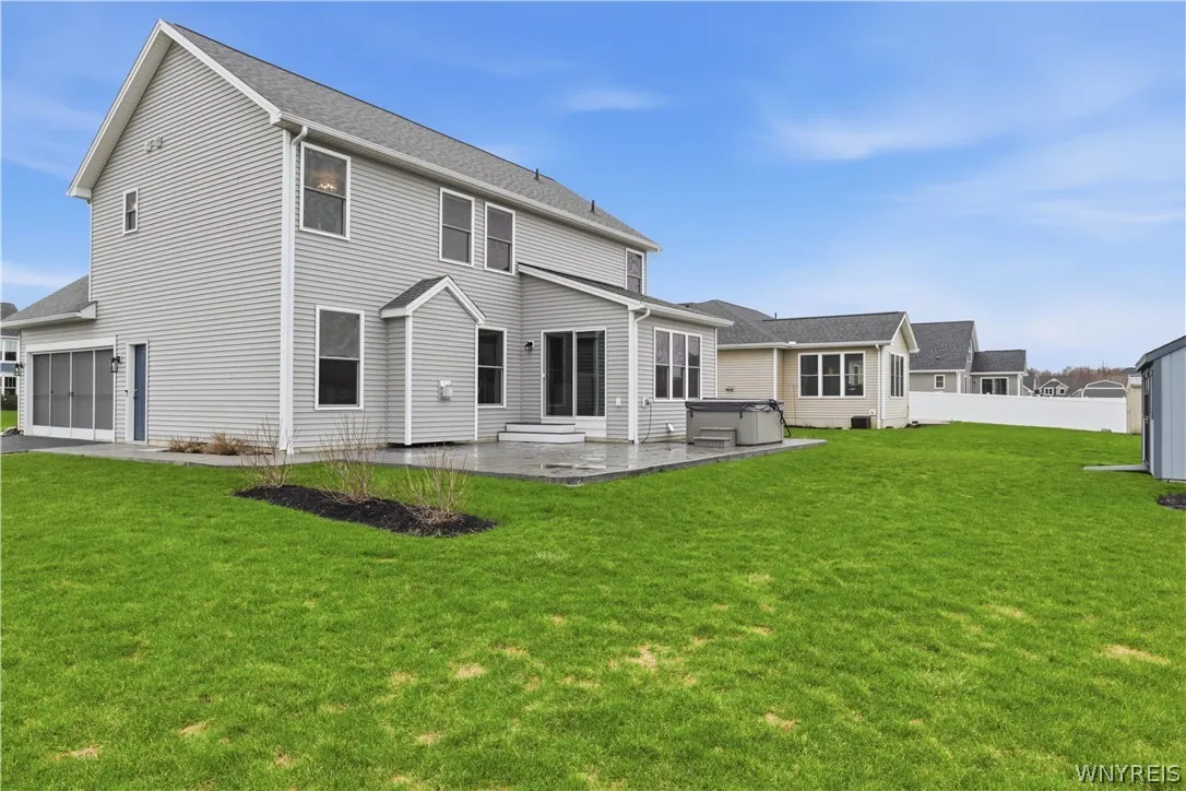 2386 Burbank Drive, Hamburg, New York 14085, Hamburg, New York 14085, 4 Bedrooms Bedrooms, 9 Rooms Rooms,2 BathroomsBathrooms,Residential,For Sale,2386 Burbank Drive, Hamburg, New York 14085,0,B1671356