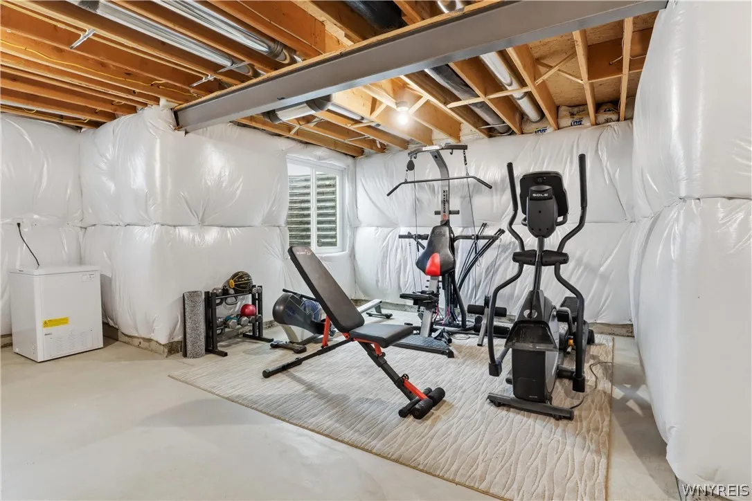 2386 Burbank Drive, Hamburg, New York 14085, Hamburg, New York 14085, 4 Bedrooms Bedrooms, 9 Rooms Rooms,2 BathroomsBathrooms,Residential,For Sale,2386 Burbank Drive, Hamburg, New York 14085,0,B1671356