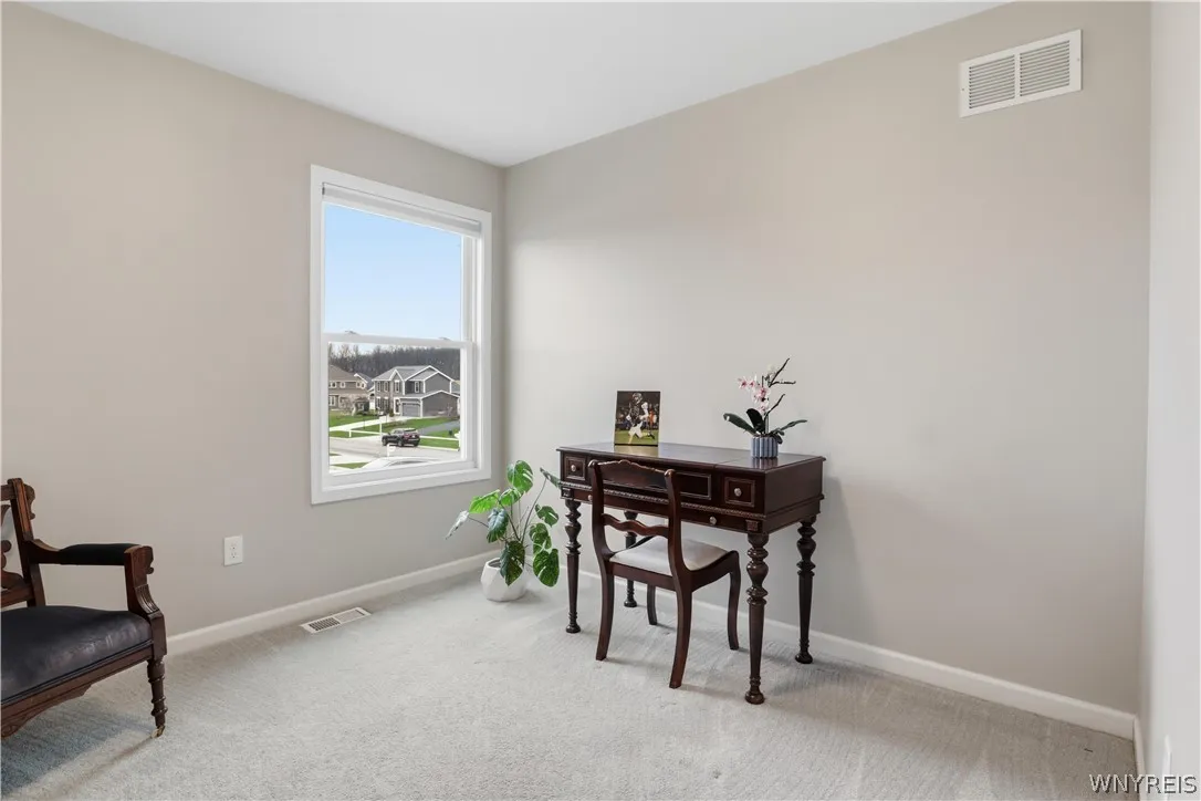 2386 Burbank Drive, Hamburg, New York 14085, Hamburg, New York 14085, 4 Bedrooms Bedrooms, 9 Rooms Rooms,2 BathroomsBathrooms,Residential,For Sale,2386 Burbank Drive, Hamburg, New York 14085,0,B1671356