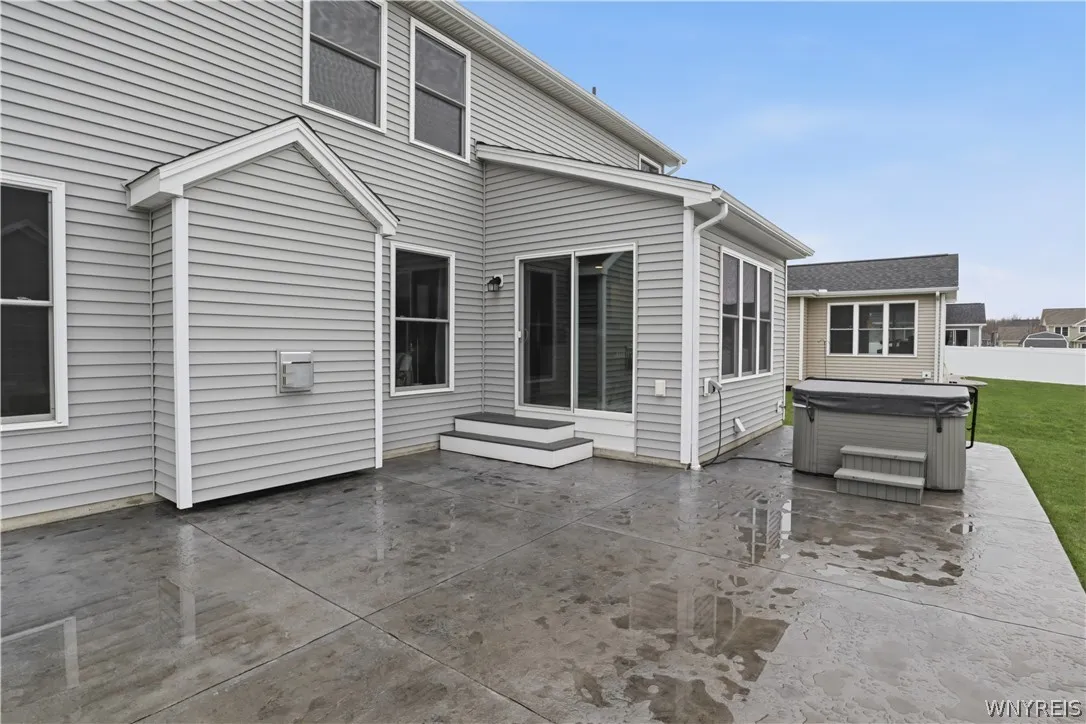 2386 Burbank Drive, Hamburg, New York 14085, Hamburg, New York 14085, 4 Bedrooms Bedrooms, 9 Rooms Rooms,2 BathroomsBathrooms,Residential,For Sale,2386 Burbank Drive, Hamburg, New York 14085,0,B1671356