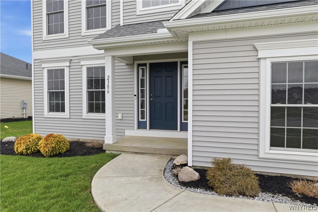 2386 Burbank Drive, Hamburg, New York 14085, Hamburg, New York 14085, 4 Bedrooms Bedrooms, 9 Rooms Rooms,2 BathroomsBathrooms,Residential,For Sale,2386 Burbank Drive, Hamburg, New York 14085,0,B1671356