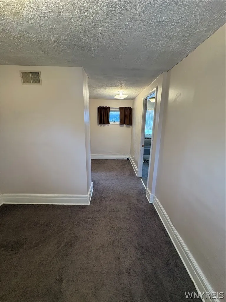 57 Abbottsford Place, Buffalo, New York 14213, Buffalo, New York 14213, 2 Bedrooms Bedrooms, 6 Rooms Rooms,1 BathroomBathrooms,Residential Lease,For Rent,57 Abbottsford Place, Buffalo, New York 14213,0,B1671613