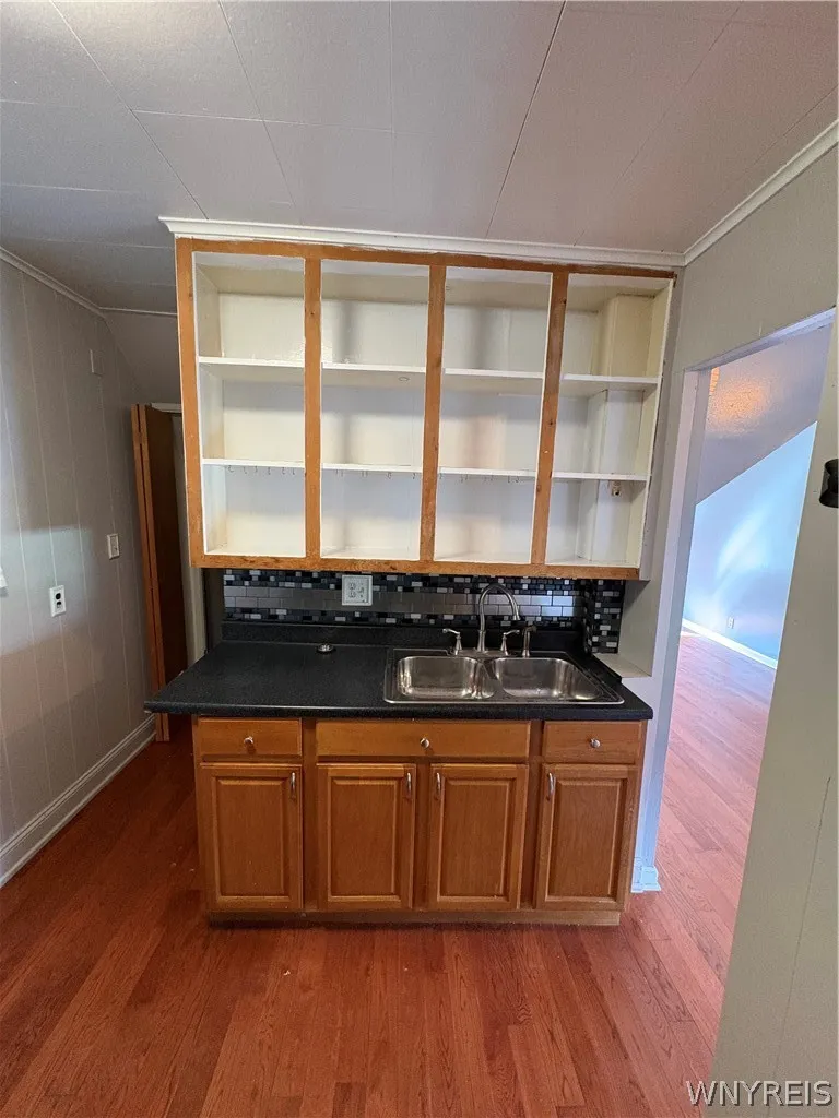 57 Abbottsford Place, Buffalo, New York 14213, Buffalo, New York 14213, 2 Bedrooms Bedrooms, 6 Rooms Rooms,1 BathroomBathrooms,Residential Lease,For Rent,57 Abbottsford Place, Buffalo, New York 14213,0,B1671613