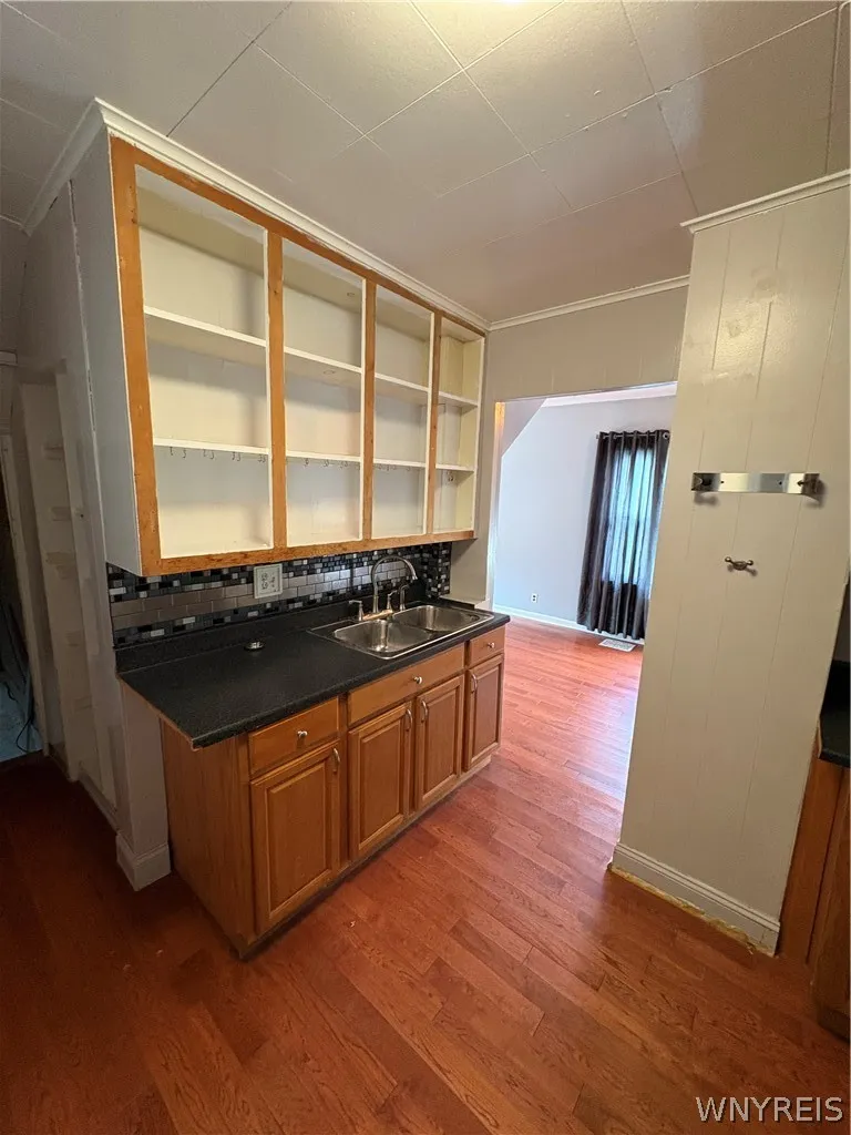 57 Abbottsford Place, Buffalo, New York 14213, Buffalo, New York 14213, 2 Bedrooms Bedrooms, 6 Rooms Rooms,1 BathroomBathrooms,Residential Lease,For Rent,57 Abbottsford Place, Buffalo, New York 14213,0,B1671613