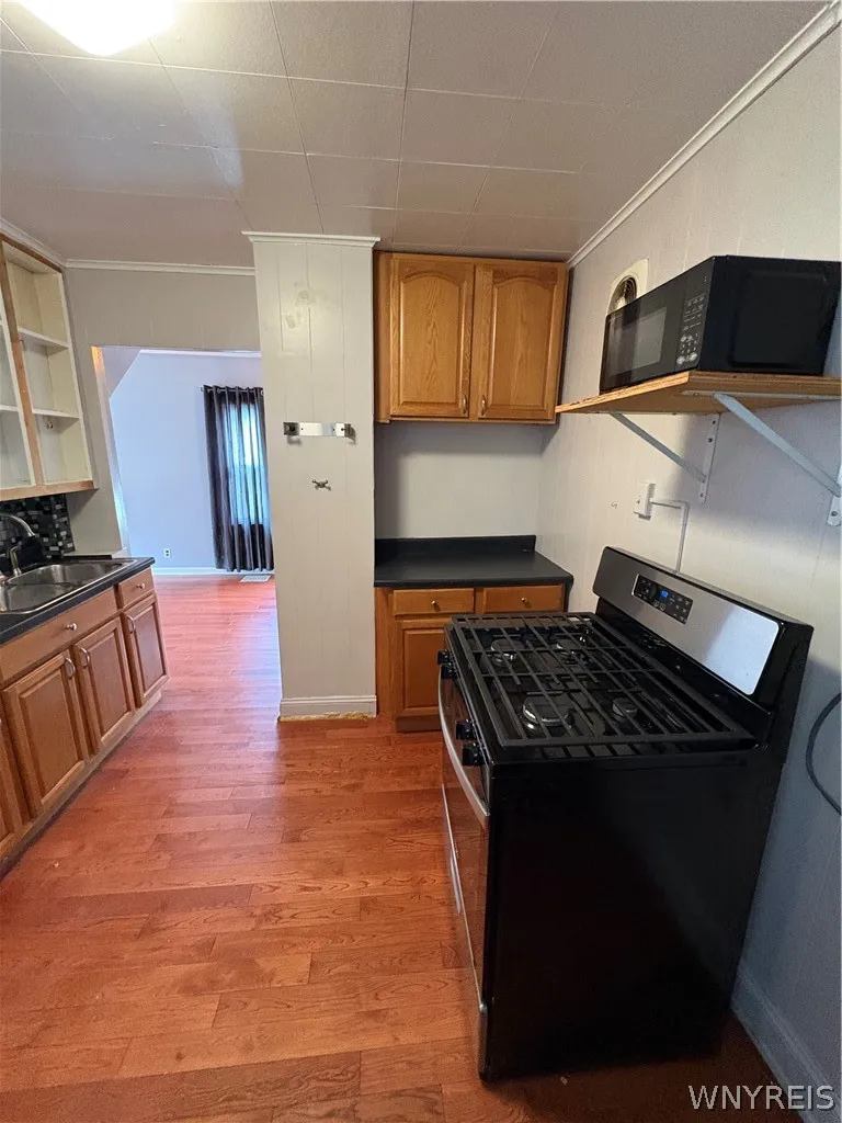 57 Abbottsford Place, Buffalo, New York 14213, Buffalo, New York 14213, 2 Bedrooms Bedrooms, 6 Rooms Rooms,1 BathroomBathrooms,Residential Lease,For Rent,57 Abbottsford Place, Buffalo, New York 14213,0,B1671613
