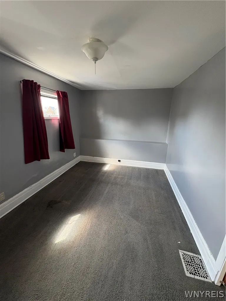 57 Abbottsford Place, Buffalo, New York 14213, Buffalo, New York 14213, 2 Bedrooms Bedrooms, 6 Rooms Rooms,1 BathroomBathrooms,Residential Lease,For Rent,57 Abbottsford Place, Buffalo, New York 14213,0,B1671613