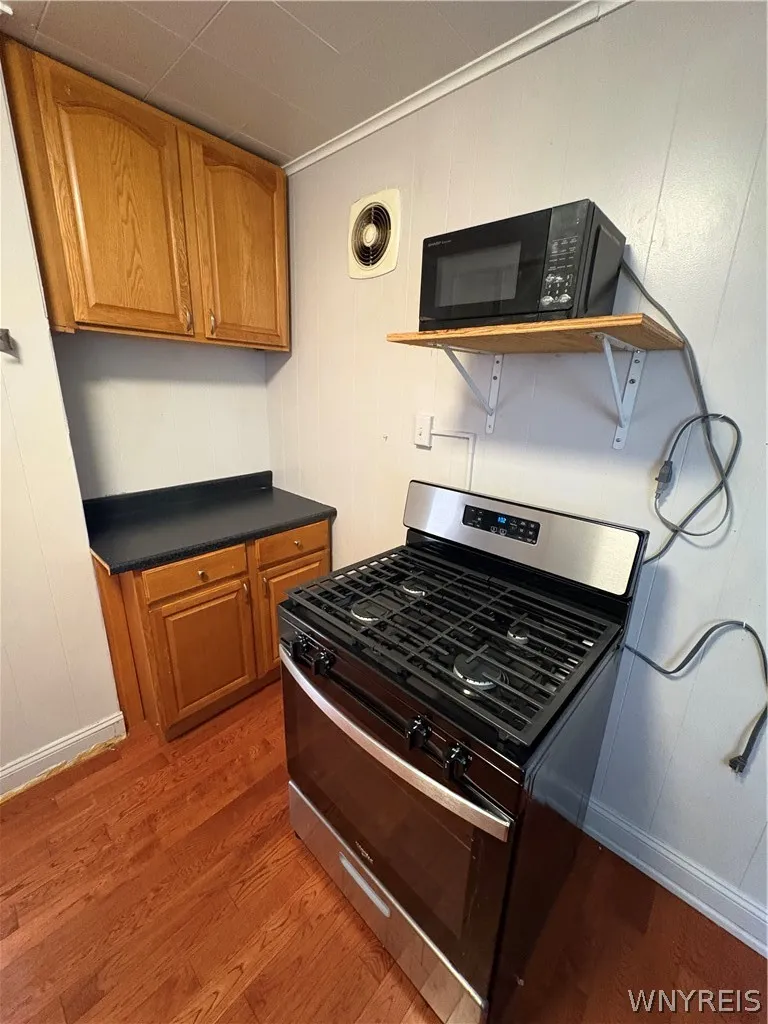 57 Abbottsford Place, Buffalo, New York 14213, Buffalo, New York 14213, 2 Bedrooms Bedrooms, 6 Rooms Rooms,1 BathroomBathrooms,Residential Lease,For Rent,57 Abbottsford Place, Buffalo, New York 14213,0,B1671613