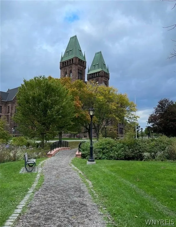 57 Abbottsford Place, Buffalo, New York 14213, Buffalo, New York 14213, 2 Bedrooms Bedrooms, 6 Rooms Rooms,1 BathroomBathrooms,Residential Lease,For Rent,57 Abbottsford Place, Buffalo, New York 14213,0,B1671613