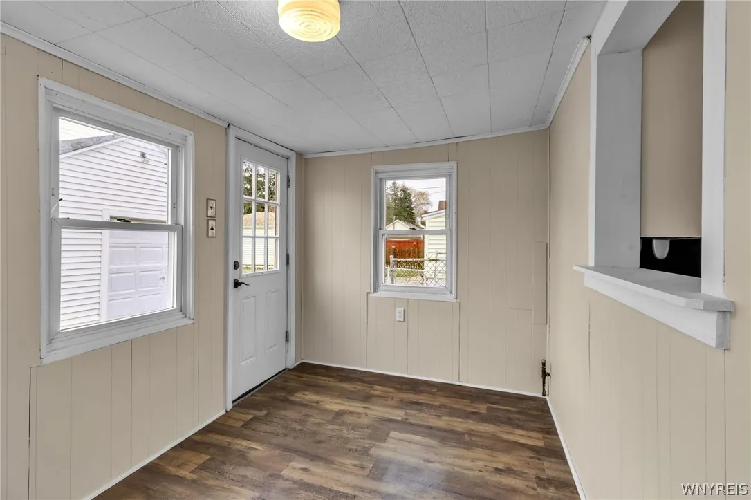 235 Knox Avenue, West Seneca, New York 14224, West Seneca, New York 14224, 2 Bedrooms Bedrooms, 6 Rooms Rooms,1 BathroomBathrooms,Residential,For Sale,235 Knox Avenue, West Seneca, New York 14224,0,B1670695
