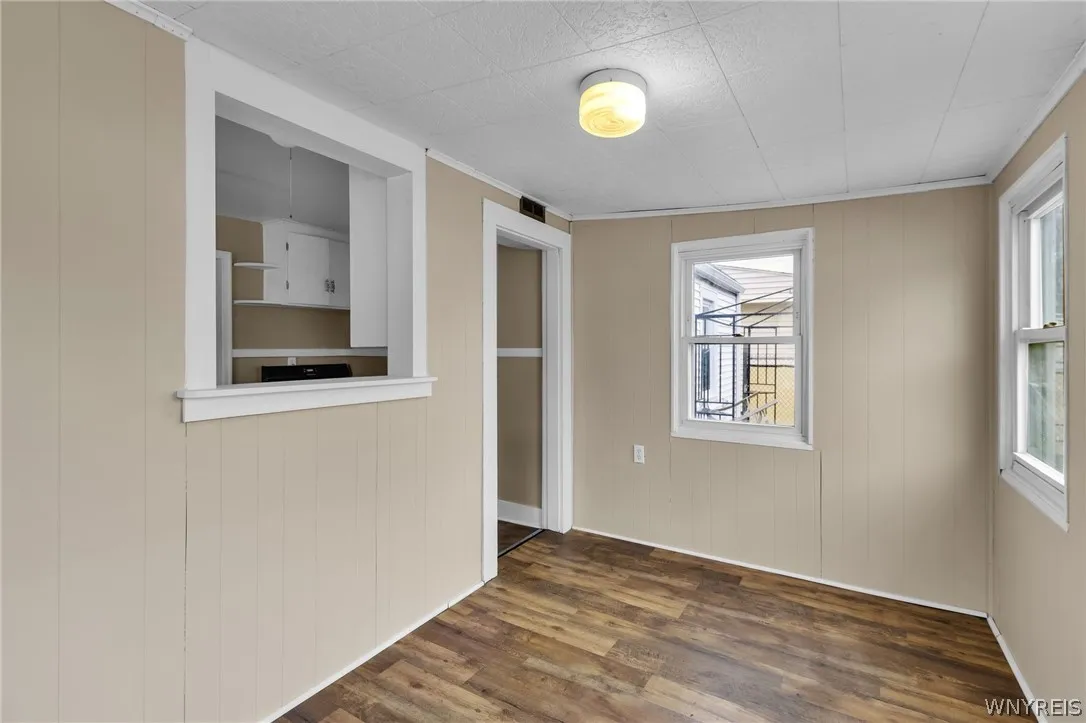 235 Knox Avenue, West Seneca, New York 14224, West Seneca, New York 14224, 2 Bedrooms Bedrooms, 6 Rooms Rooms,1 BathroomBathrooms,Residential,For Sale,235 Knox Avenue, West Seneca, New York 14224,0,B1670695