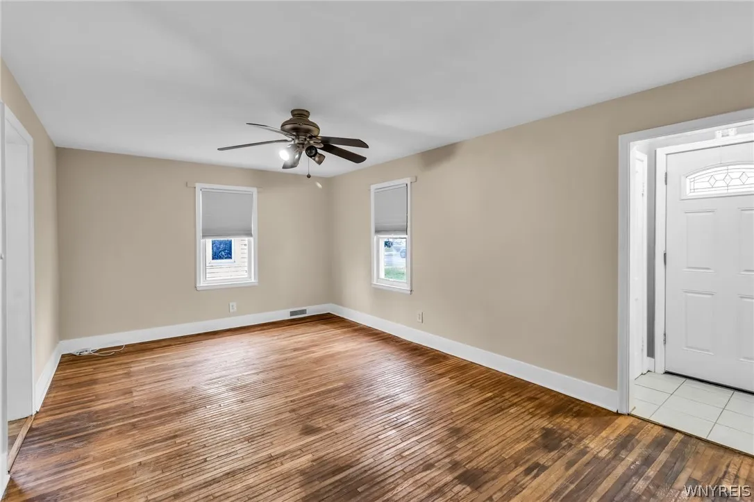 235 Knox Avenue, West Seneca, New York 14224, West Seneca, New York 14224, 2 Bedrooms Bedrooms, 6 Rooms Rooms,1 BathroomBathrooms,Residential,For Sale,235 Knox Avenue, West Seneca, New York 14224,0,B1670695