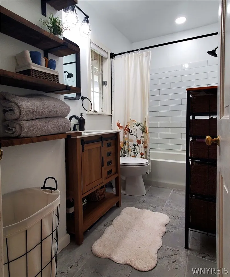 6097 Eckhardt Road, Hamburg, New York 14085, Hamburg, New York 14085, 4 Bedrooms Bedrooms, 13 Rooms Rooms,2 BathroomsBathrooms,Residential,For Sale,6097 Eckhardt Road, Hamburg, New York 14085,0,B1671467