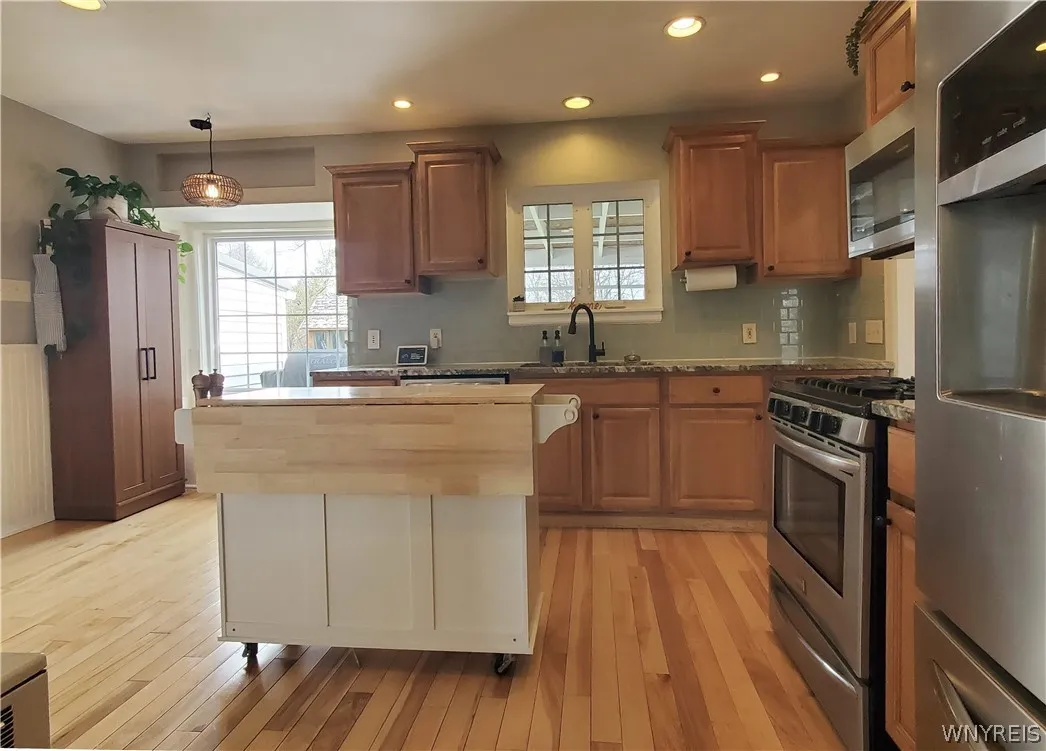 6097 Eckhardt Road, Hamburg, New York 14085, Hamburg, New York 14085, 4 Bedrooms Bedrooms, 13 Rooms Rooms,2 BathroomsBathrooms,Residential,For Sale,6097 Eckhardt Road, Hamburg, New York 14085,0,B1671467