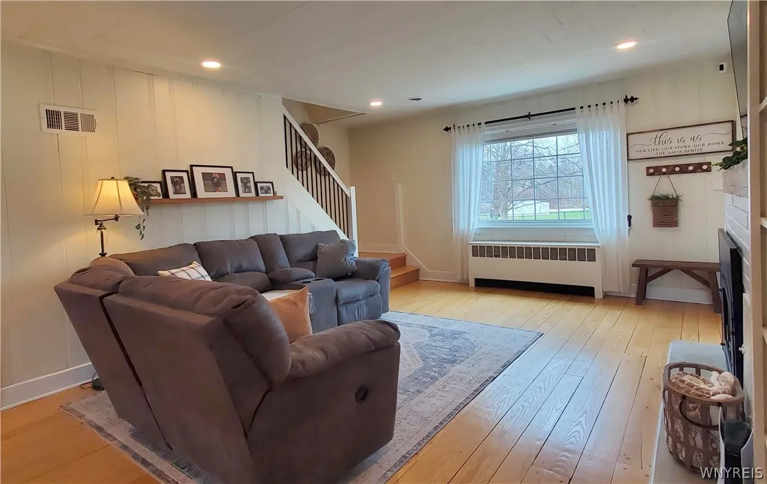 6097 Eckhardt Road, Hamburg, New York 14085, Hamburg, New York 14085, 4 Bedrooms Bedrooms, 13 Rooms Rooms,2 BathroomsBathrooms,Residential,For Sale,6097 Eckhardt Road, Hamburg, New York 14085,0,B1671467