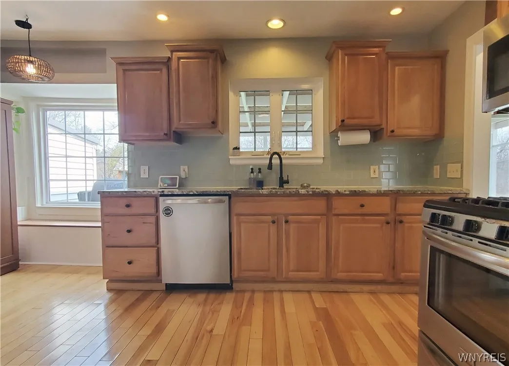 6097 Eckhardt Road, Hamburg, New York 14085, Hamburg, New York 14085, 4 Bedrooms Bedrooms, 13 Rooms Rooms,2 BathroomsBathrooms,Residential,For Sale,6097 Eckhardt Road, Hamburg, New York 14085,0,B1671467