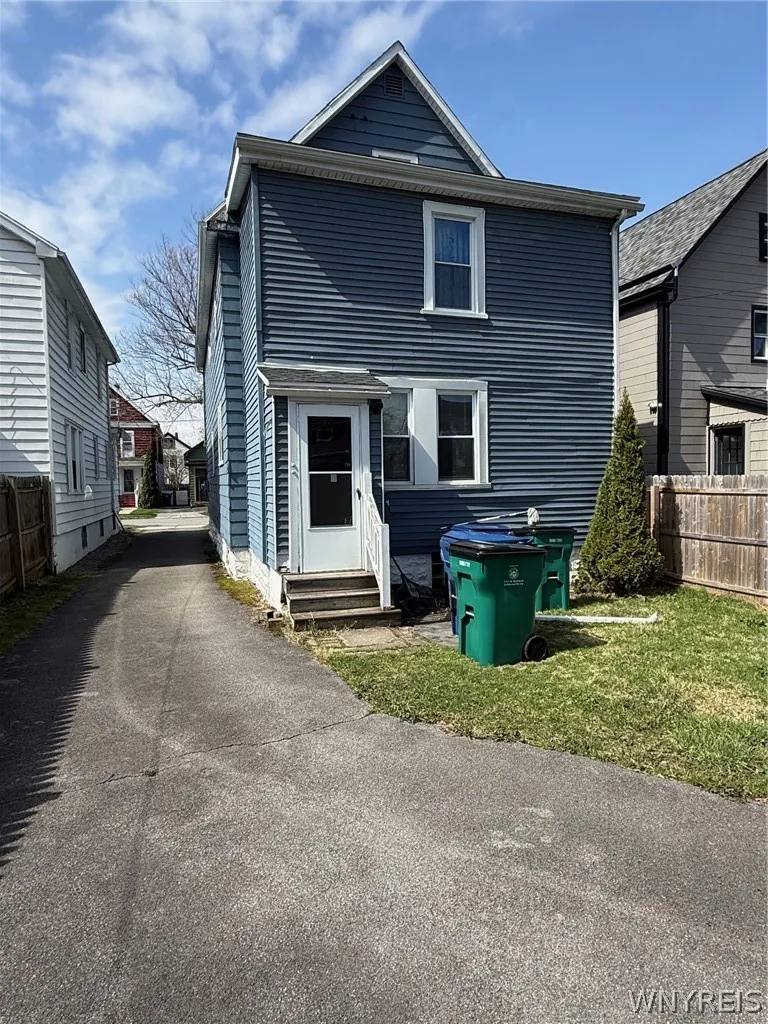 29 Melrose Street, Buffalo, New York 14220, Buffalo, New York 14220, 4 Bedrooms Bedrooms, ,2 BathroomsBathrooms,Residential,For Sale,29 Melrose Street, Buffalo, New York 14220,0,B1671698