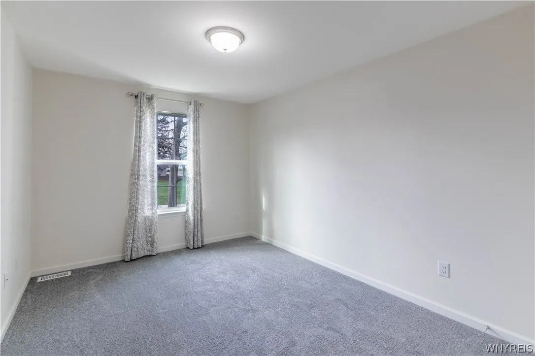 4205 Arthur Court, Hamburg, New York 14075, Hamburg, New York 14075, 3 Bedrooms Bedrooms, 9 Rooms Rooms,2 BathroomsBathrooms,Residential,For Sale,4205 Arthur Court, Hamburg, New York 14075,0,B1668752