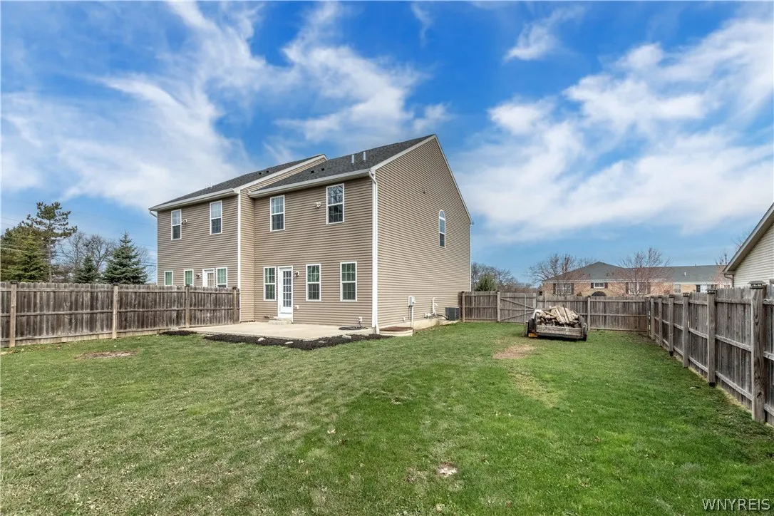 4205 Arthur Court, Hamburg, New York 14075, Hamburg, New York 14075, 3 Bedrooms Bedrooms, 9 Rooms Rooms,2 BathroomsBathrooms,Residential,For Sale,4205 Arthur Court, Hamburg, New York 14075,0,B1668752