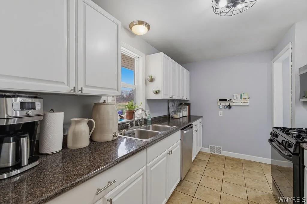 3161 Durham Road, Hamburg, New York 14075, Hamburg, New York 14075, 3 Bedrooms Bedrooms, 8 Rooms Rooms,1 BathroomBathrooms,Residential,For Sale,3161 Durham Road, Hamburg, New York 14075,0,B1670869