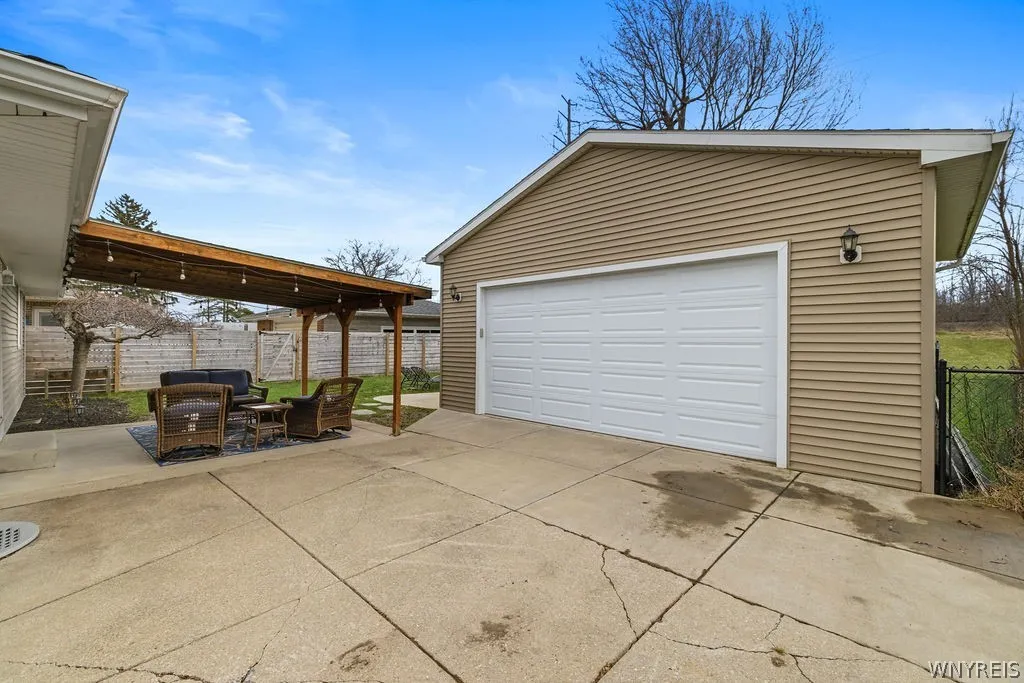 3161 Durham Road, Hamburg, New York 14075, Hamburg, New York 14075, 3 Bedrooms Bedrooms, 8 Rooms Rooms,1 BathroomBathrooms,Residential,For Sale,3161 Durham Road, Hamburg, New York 14075,0,B1670869