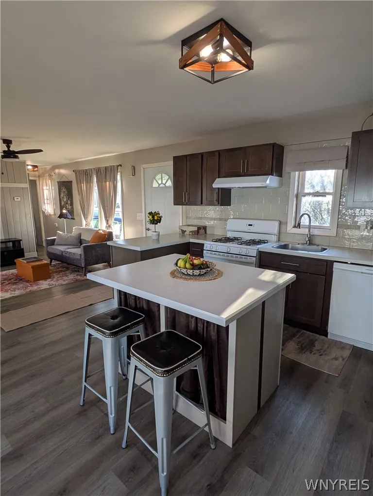 30 Foster Ridge Drive, Hamburg, New York 14075, Hamburg, New York 14075, 2 Bedrooms Bedrooms, 7 Rooms Rooms,2 BathroomsBathrooms,Residential,For Sale,30 Foster Ridge Drive, Hamburg, New York 14075,0,B1671334