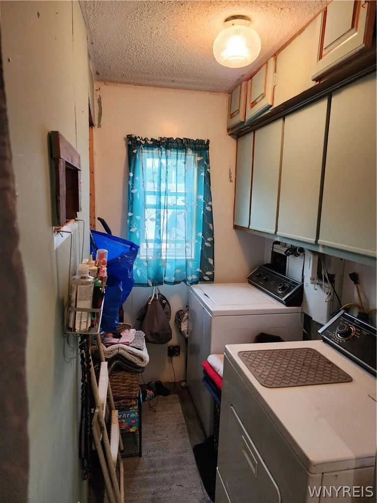 30 Foster Ridge Drive, Hamburg, New York 14075, Hamburg, New York 14075, 2 Bedrooms Bedrooms, 7 Rooms Rooms,2 BathroomsBathrooms,Residential,For Sale,30 Foster Ridge Drive, Hamburg, New York 14075,0,B1671334