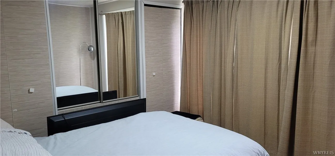 30 Foster Ridge Drive, Hamburg, New York 14075, Hamburg, New York 14075, 2 Bedrooms Bedrooms, 7 Rooms Rooms,2 BathroomsBathrooms,Residential,For Sale,30 Foster Ridge Drive, Hamburg, New York 14075,0,B1671334