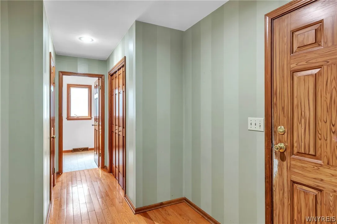 Large Mud Room