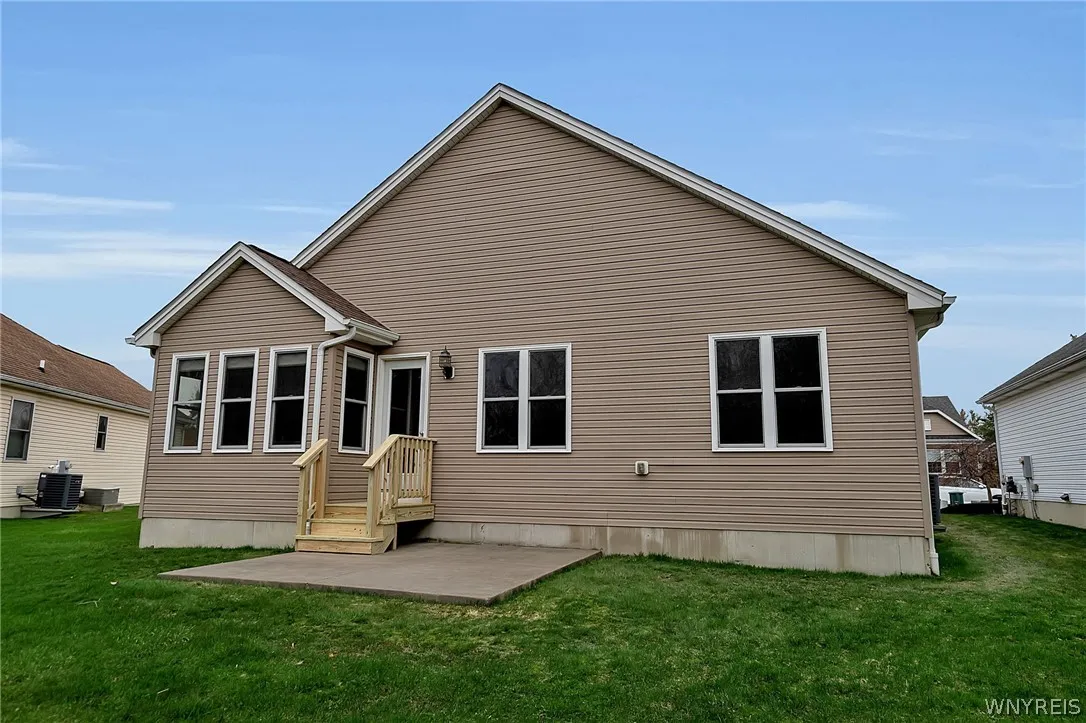 6260 Eckhardt Road 4, Hamburg, New York 14085, Hamburg, New York 14085, 2 Bedrooms Bedrooms, 5 Rooms Rooms,2 BathroomsBathrooms,Residential,For Sale,6260 Eckhardt Road 4, Hamburg, New York 14085,0,B1671313