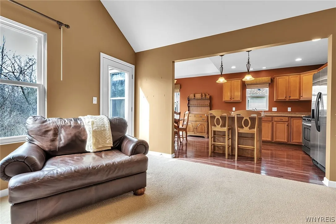 6260 Eckhardt Road 4, Hamburg, New York 14085, Hamburg, New York 14085, 2 Bedrooms Bedrooms, 5 Rooms Rooms,2 BathroomsBathrooms,Residential,For Sale,6260 Eckhardt Road 4, Hamburg, New York 14085,0,B1671313