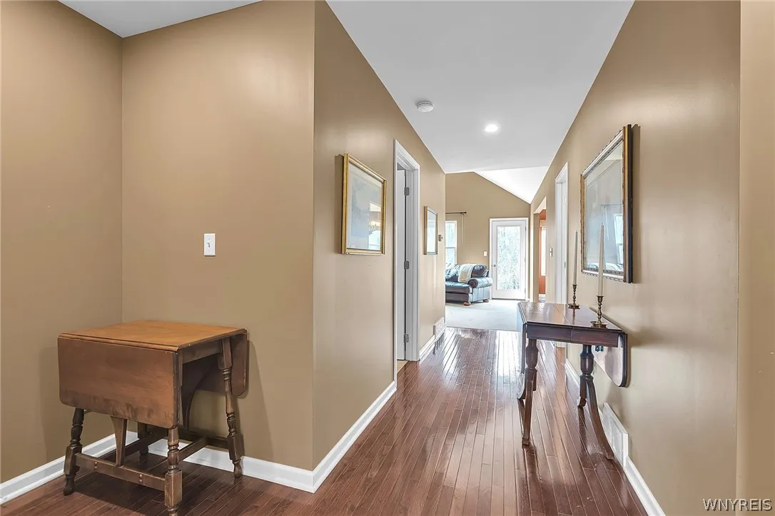 6260 Eckhardt Road 4, Hamburg, New York 14085, Hamburg, New York 14085, 2 Bedrooms Bedrooms, 5 Rooms Rooms,2 BathroomsBathrooms,Residential,For Sale,6260 Eckhardt Road 4, Hamburg, New York 14085,0,B1671313