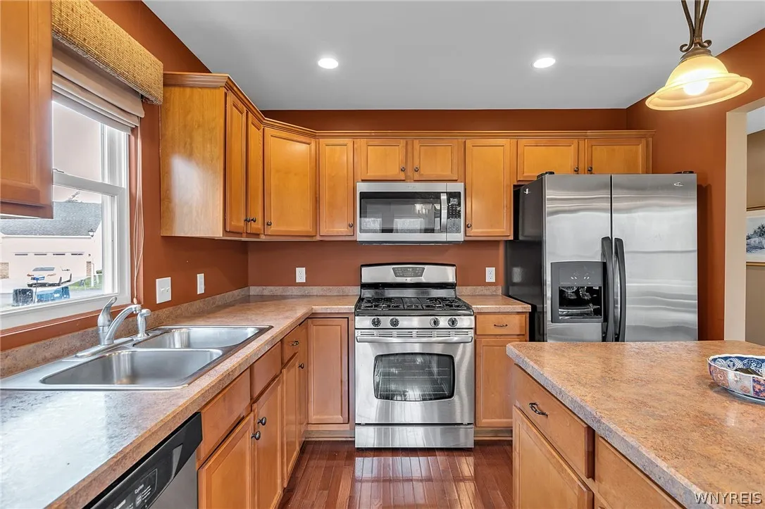 6260 Eckhardt Road 4, Hamburg, New York 14085, Hamburg, New York 14085, 2 Bedrooms Bedrooms, 5 Rooms Rooms,2 BathroomsBathrooms,Residential,For Sale,6260 Eckhardt Road 4, Hamburg, New York 14085,0,B1671313