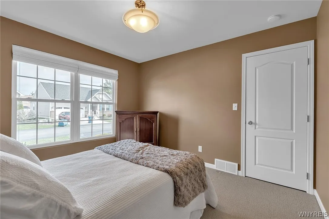 6260 Eckhardt Road 4, Hamburg, New York 14085, Hamburg, New York 14085, 2 Bedrooms Bedrooms, 5 Rooms Rooms,2 BathroomsBathrooms,Residential,For Sale,6260 Eckhardt Road 4, Hamburg, New York 14085,0,B1671313