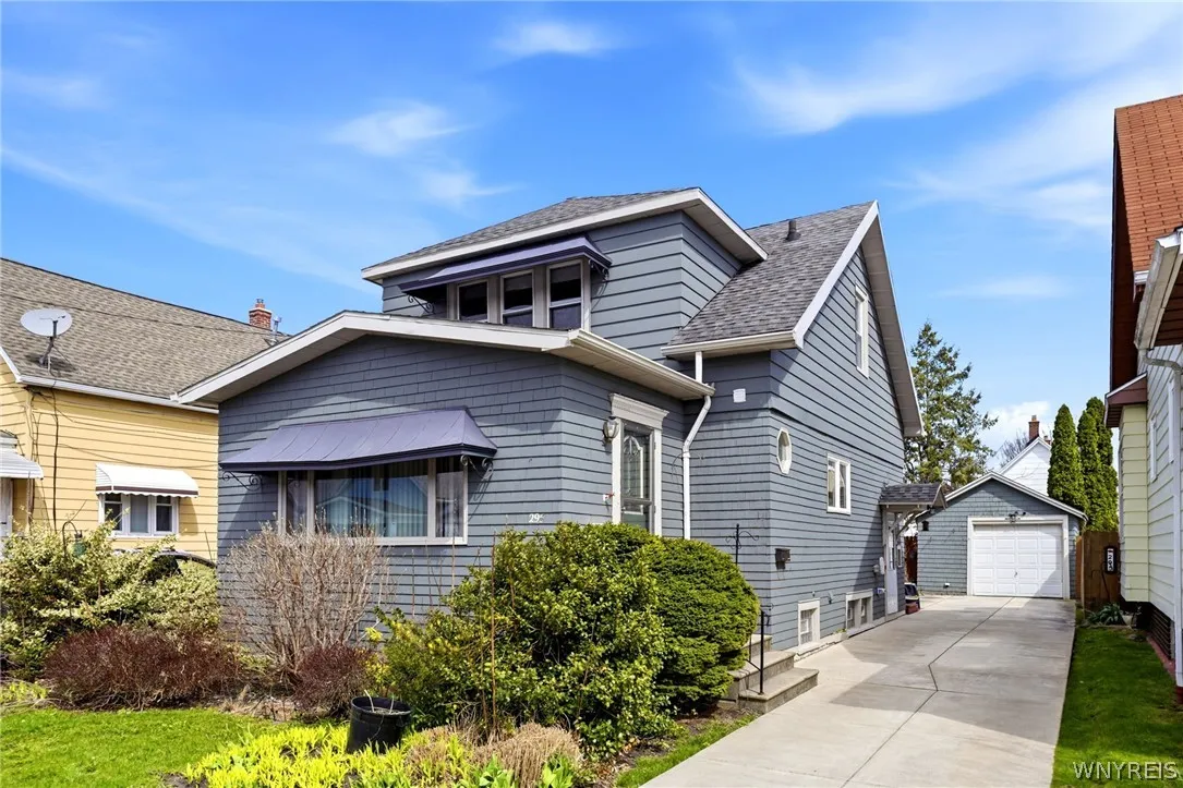 295 Weimar Street, Buffalo, New York 14206, Buffalo, New York 14206, 3 Bedrooms Bedrooms, 8 Rooms Rooms,1 BathroomBathrooms,Residential,For Sale,295 Weimar Street, Buffalo, New York 14206,0,B1671608