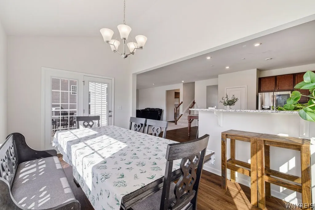 370 Quarry Run, Grand Island, New York 14072, Grand Island, New York 14072, 4 Bedrooms Bedrooms, 11 Rooms Rooms,2 BathroomsBathrooms,Residential,For Sale,370 Quarry Run, Grand Island, New York 14072,0,B1671645