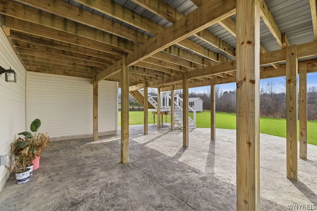 370 Quarry Run, Grand Island, New York 14072, Grand Island, New York 14072, 4 Bedrooms Bedrooms, 11 Rooms Rooms,2 BathroomsBathrooms,Residential,For Sale,370 Quarry Run, Grand Island, New York 14072,0,B1671645