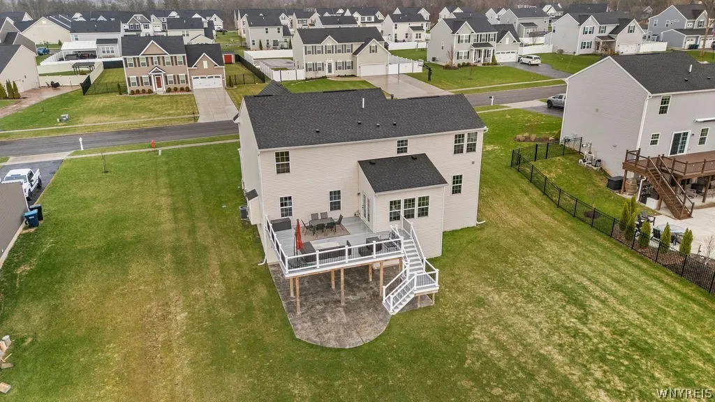 370 Quarry Run, Grand Island, New York 14072, Grand Island, New York 14072, 4 Bedrooms Bedrooms, 11 Rooms Rooms,2 BathroomsBathrooms,Residential,For Sale,370 Quarry Run, Grand Island, New York 14072,0,B1671645