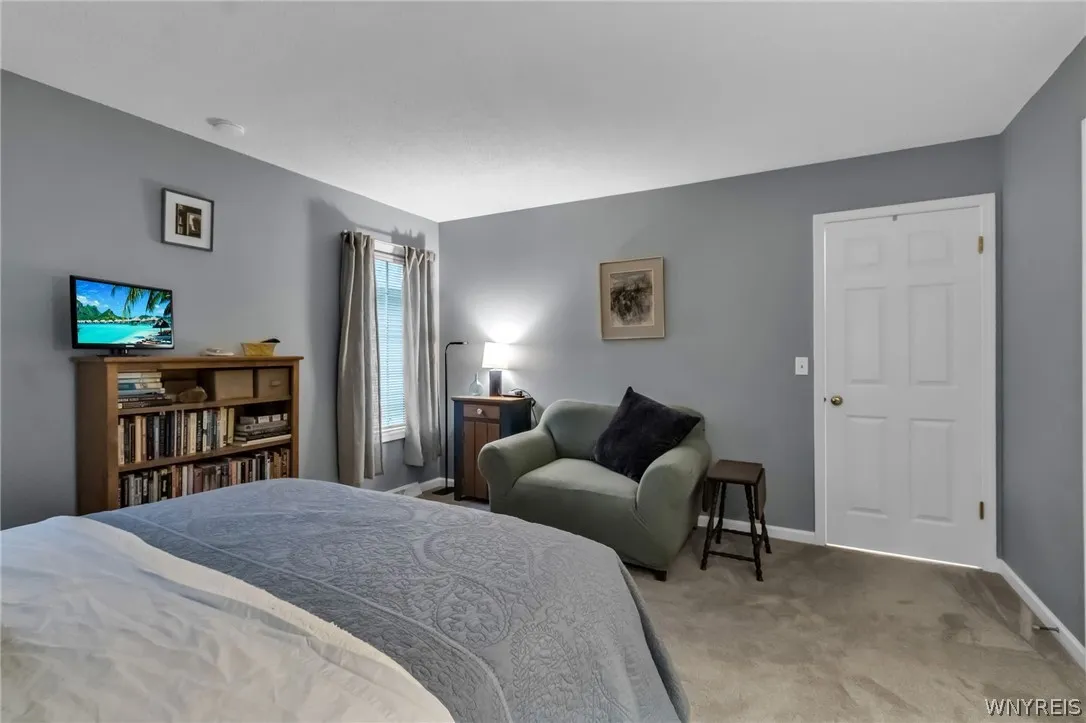 33 Ainsley Court, Clarence, New York 14221, Clarence, New York 14221, 2 Bedrooms Bedrooms, 7 Rooms Rooms,2 BathroomsBathrooms,Residential,For Sale,33 Ainsley Court, Clarence, New York 14221,0,B1668843